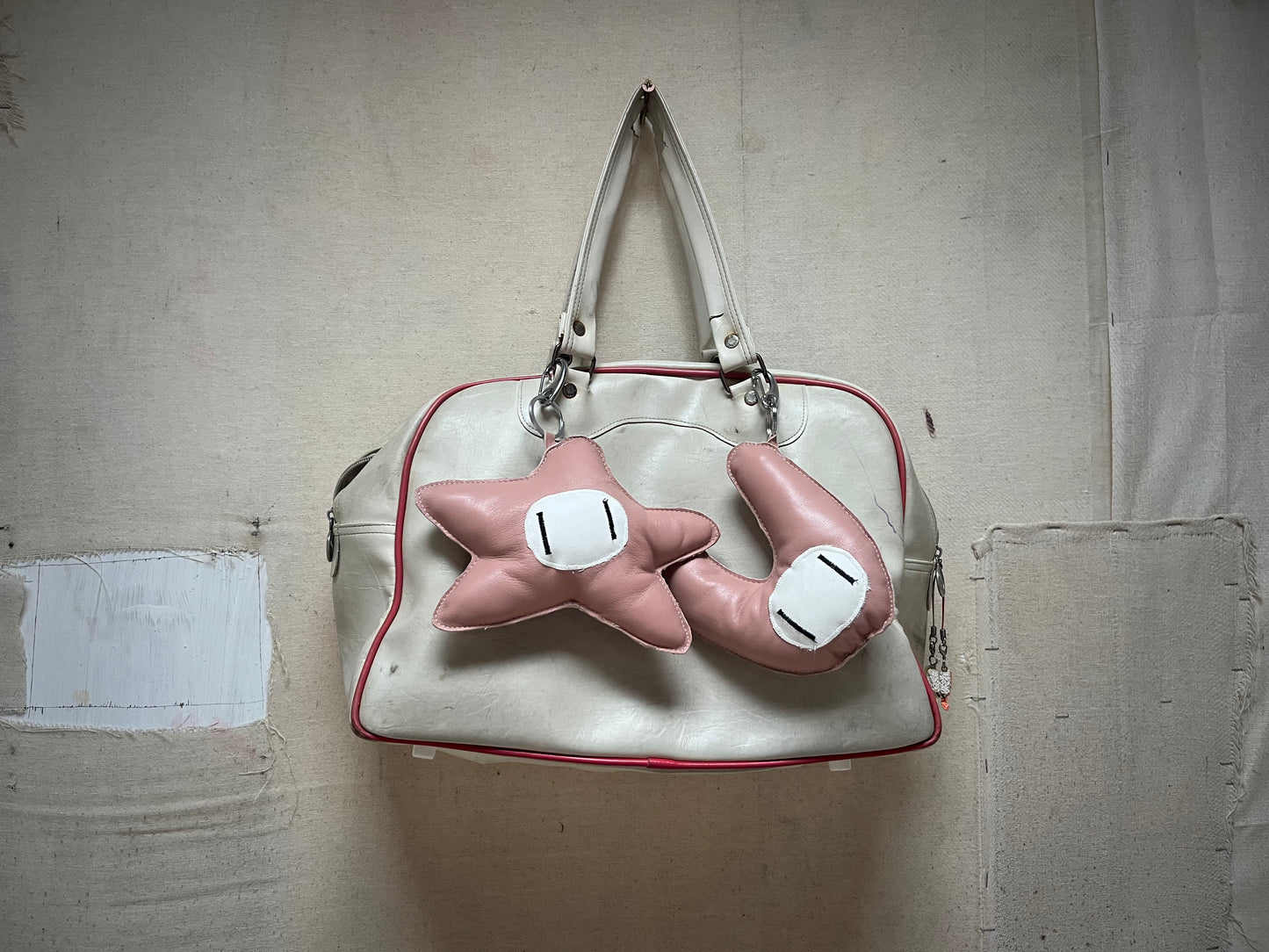 LEATHER PINK MOSS KEYCHAIN