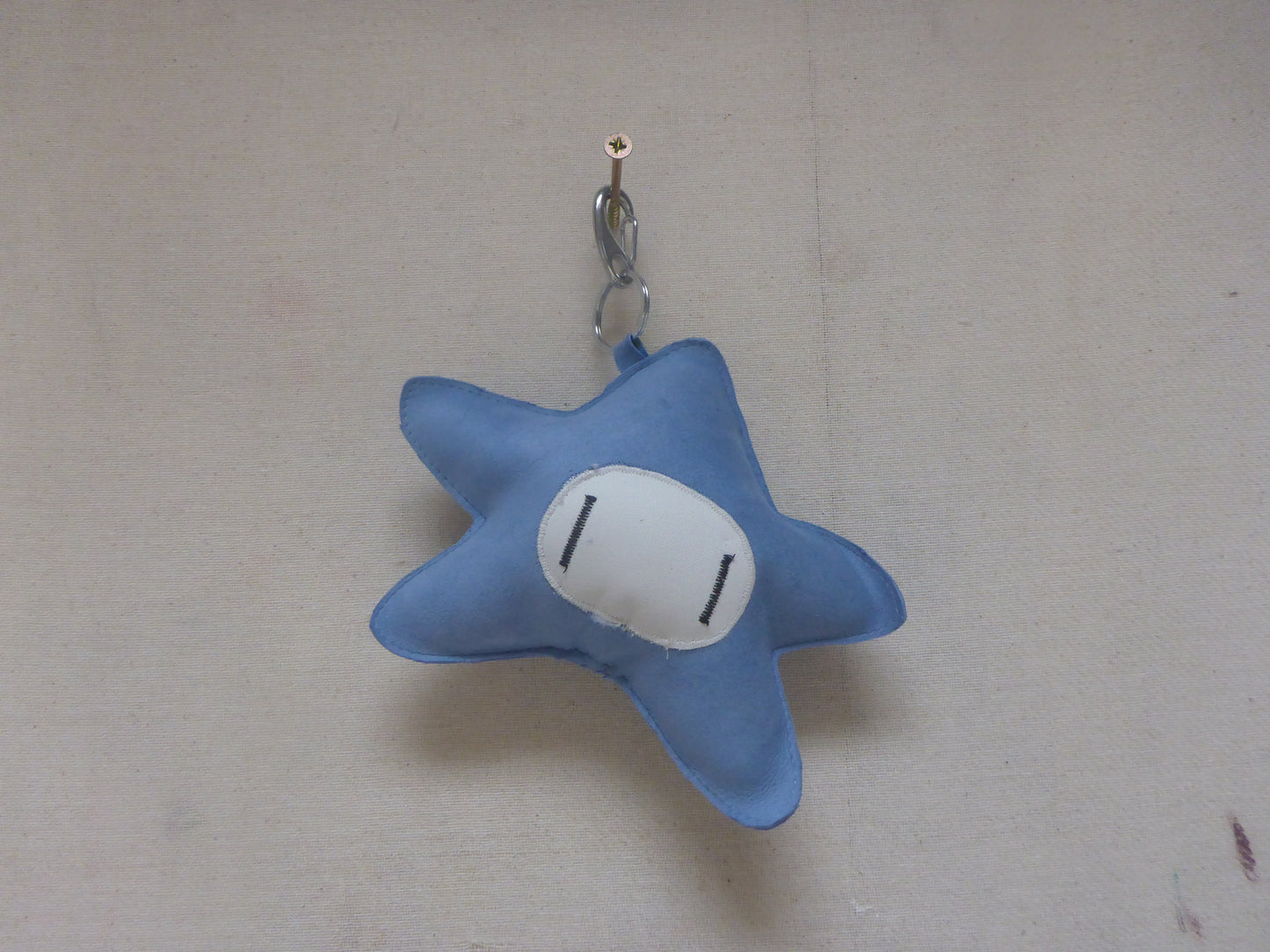 BLUE LEATHER SUDE MOSS KEYCHIN