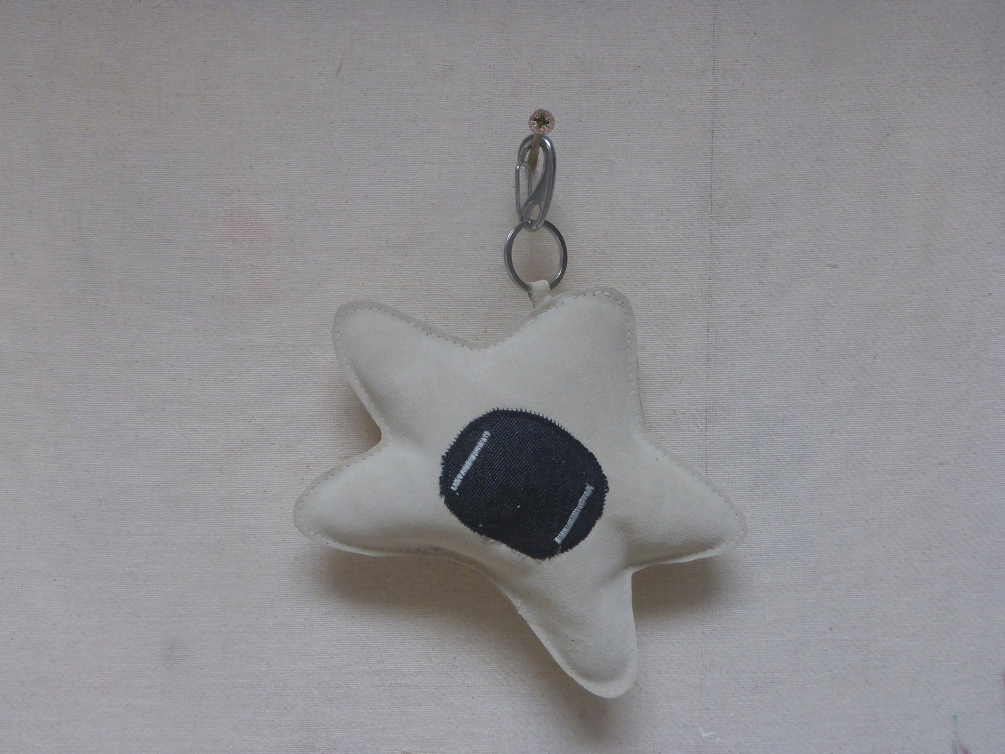 LATHER SUDE TAN MOSSKEYCHAIN