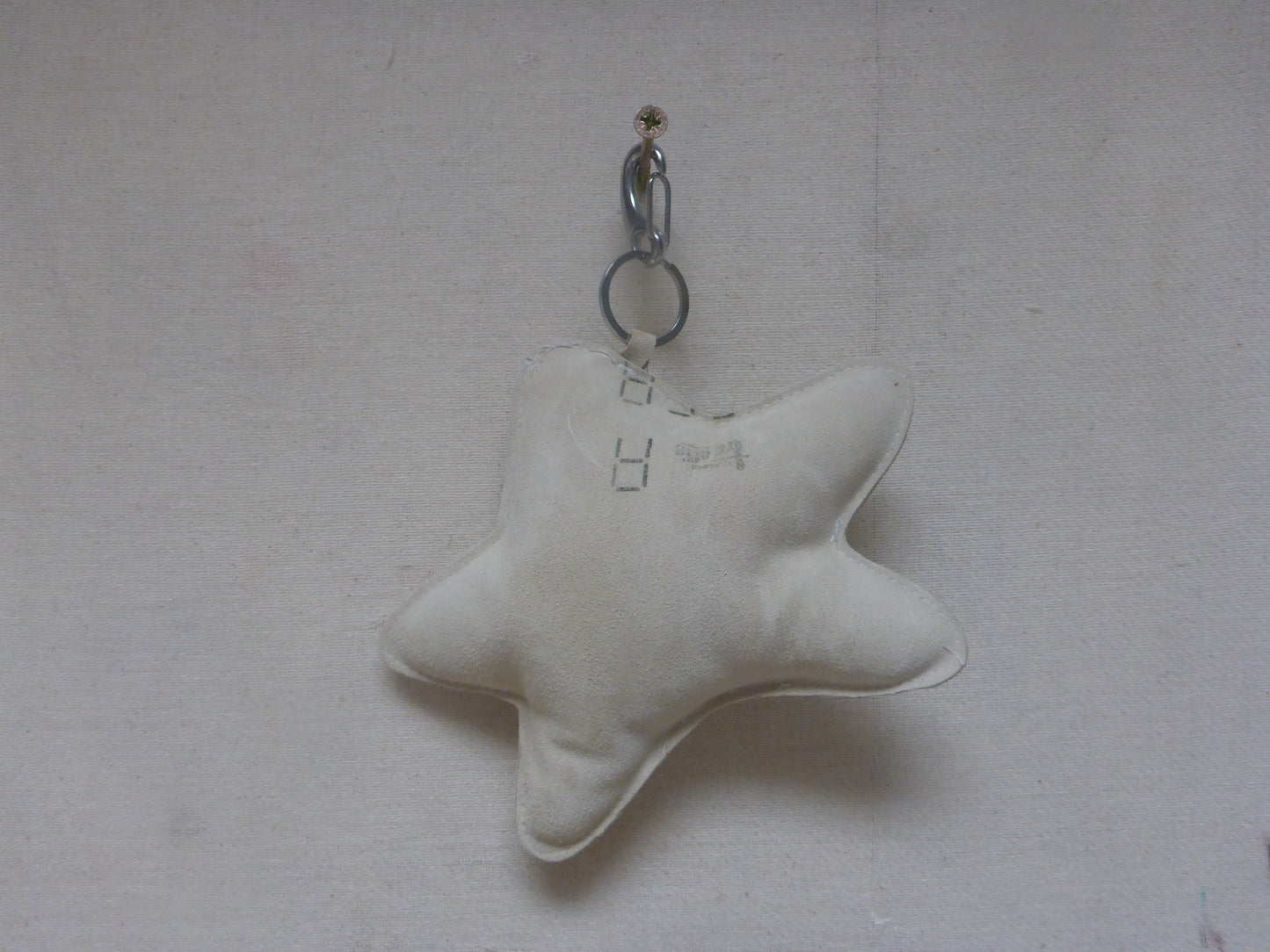 LATHER SUDE TAN MOSSKEYCHAIN