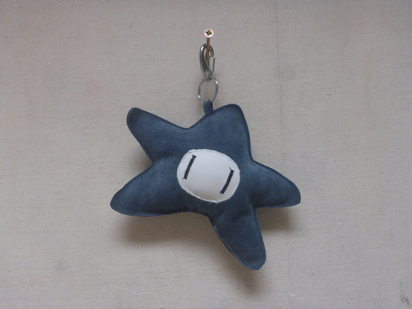 LEATHER SUADE DARK BLUE MOSS KEYCAHIN