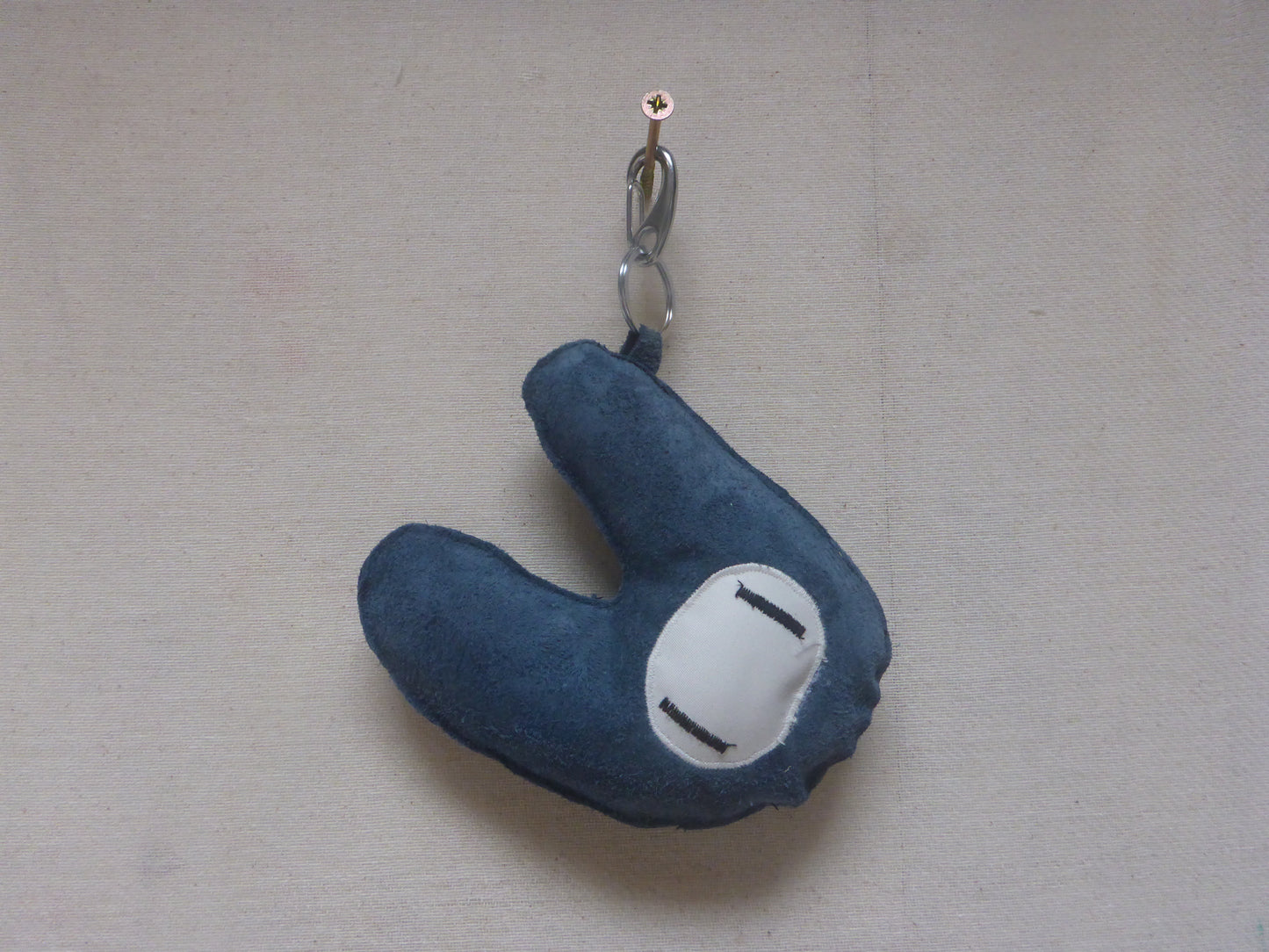 LEATHER SUADE DARK BLUE MOSS KEYCAHIN